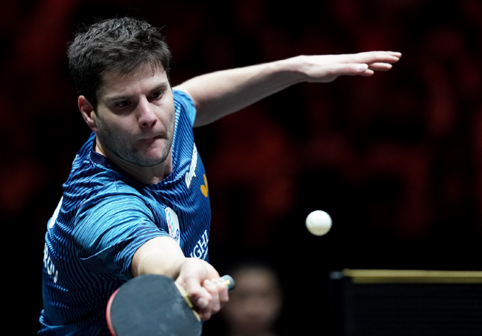 足球世界中 足球世界中